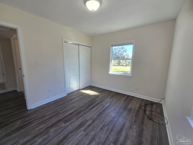 517 Chaseville St, Pensacola, FL 32507