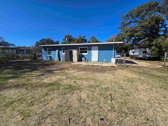 517 Chaseville St, Pensacola, FL 32507