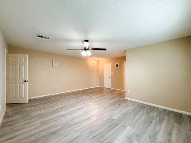 6506 Briar Glade Drive, Houston, TX 77072