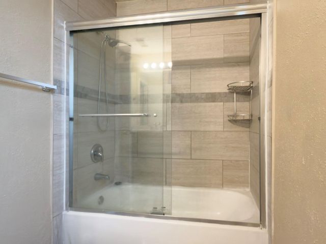 6506 Briar Glade Drive, Houston, TX 77072