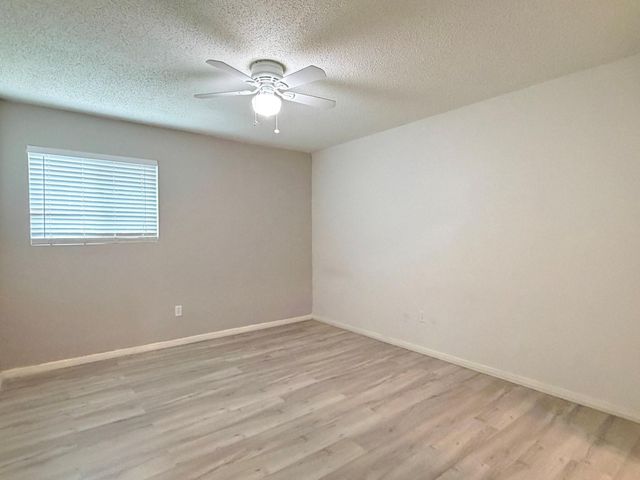 6506 Briar Glade Drive, Houston, TX 77072