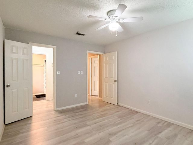 6506 Briar Glade Drive, Houston, TX 77072