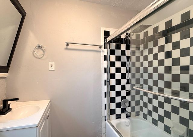 6506 Briar Glade Drive, Houston, TX 77072