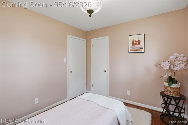 1546 S Milford Road, Milford, MI 48381