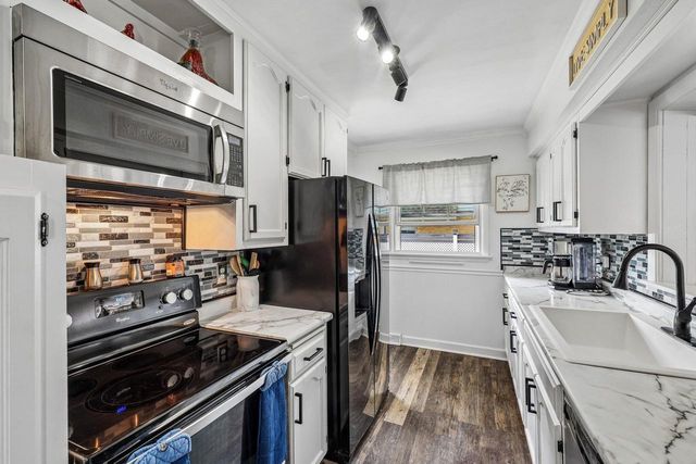 3812 5th AVENUE, South Milwaukee, WI 53172