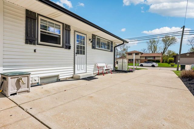 3812 5th AVENUE, South Milwaukee, WI 53172
