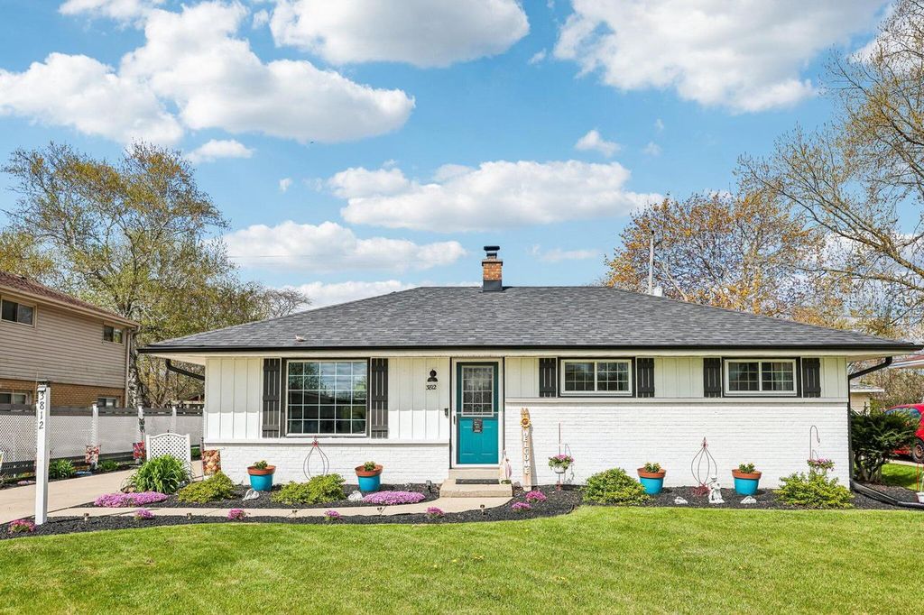 3812 5th AVENUE, South Milwaukee, WI 53172