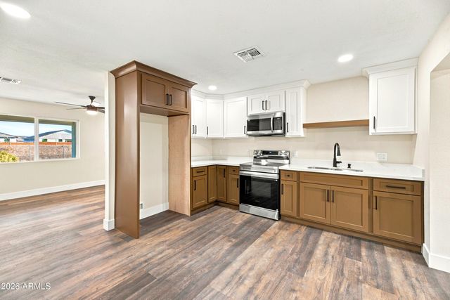 12613 W RIO VISTA Lane, Avondale, AZ 85323
