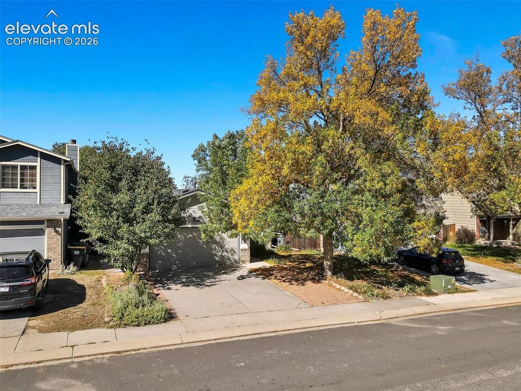 5168 Austerlitz Drive, Colorado Springs, CO 80923 — photo 4