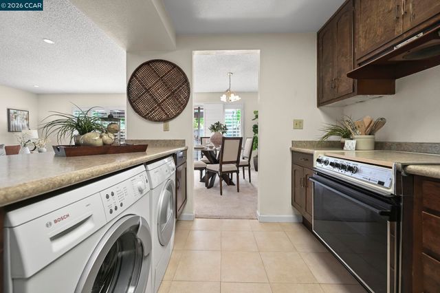 2217 Pine Knoll Dr 3, Walnut Creek, CA 94595