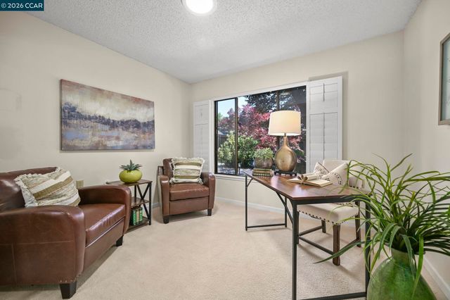 2217 Pine Knoll Dr 3, Walnut Creek, CA 94595