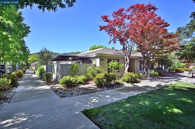 2217 Pine Knoll Dr 3, Walnut Creek, CA 94595