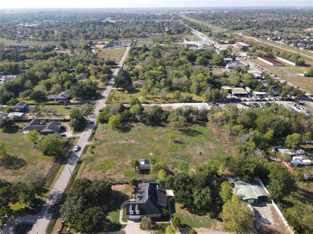 13932 Wrigley Street, Houston, TX 77045