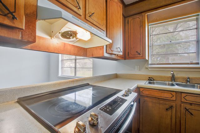 1908 Swift Avenue, Charleston, SC 29407