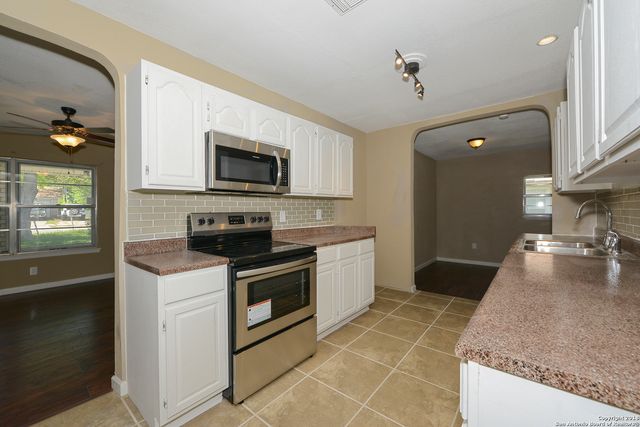 1214 KENROCK ST, San Antonio, TX 78227