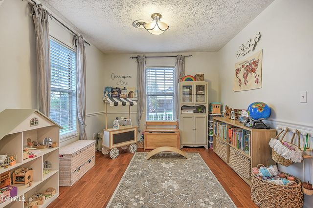 3700 Deepwood Drive, Johnson City, TN 37601