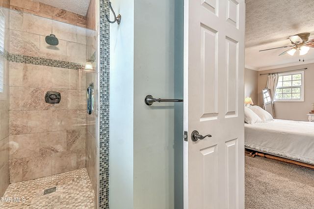 3700 Deepwood Drive, Johnson City, TN 37601