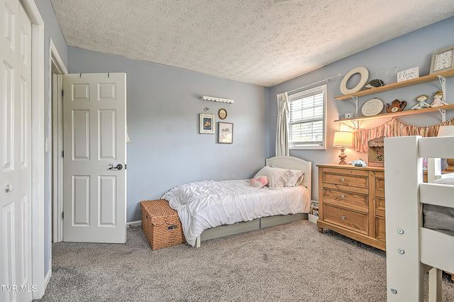 3700 Deepwood Drive, Johnson City, TN 37601