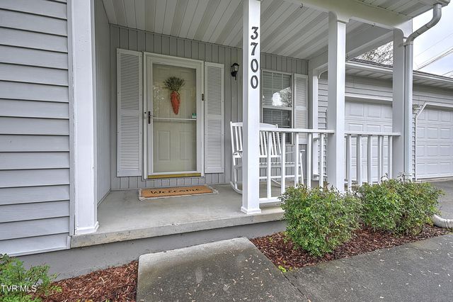 3700 Deepwood Drive, Johnson City, TN 37601