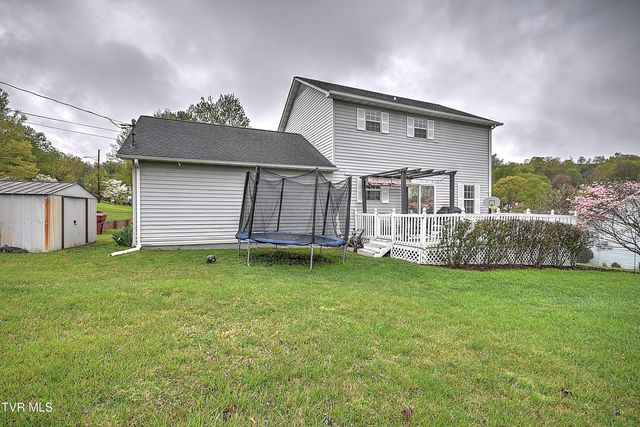 3700 Deepwood Drive, Johnson City, TN 37601