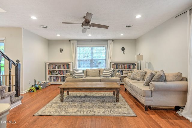3700 Deepwood Drive, Johnson City, TN 37601