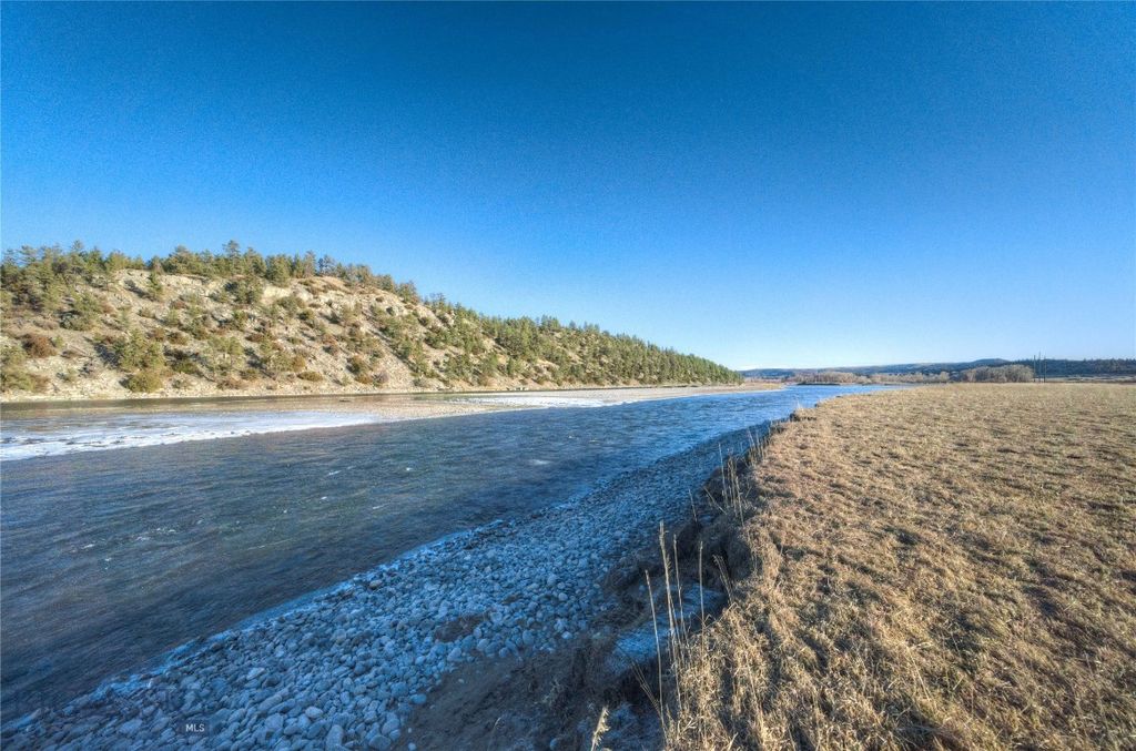TBD Frontage Rd, Reed Point, MT 59069 photo 4