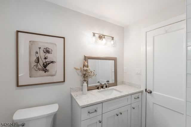 22 Harriet Dr, Hanover Twp., NJ 07981
