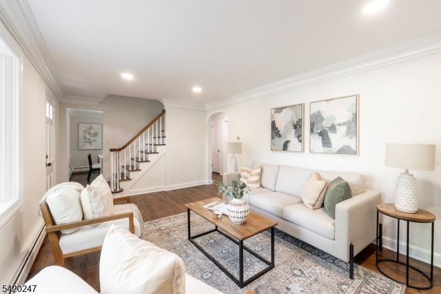 22 Harriet Dr, Hanover Twp., NJ 07981