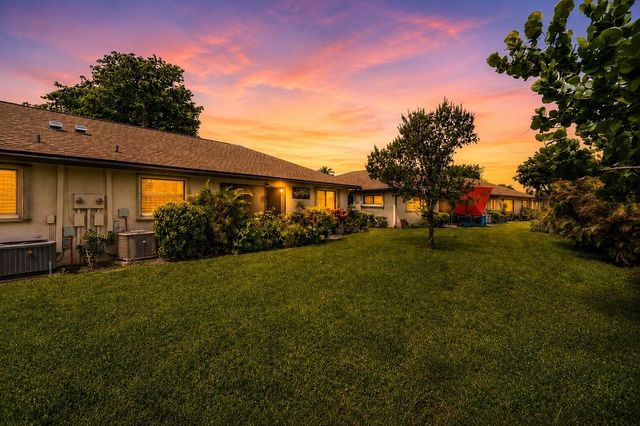 4762 Greentree Drive A, Boynton Beach, FL 33436