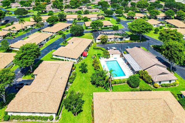 4762 Greentree Drive A, Boynton Beach, FL 33436