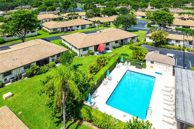 4762 Greentree Drive A, Boynton Beach, FL 33436