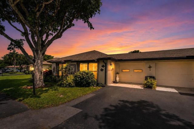 4762 Greentree Drive A, Boynton Beach, FL 33436