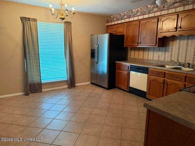6521 E Farley Drive, Olive Branch, MS 38654