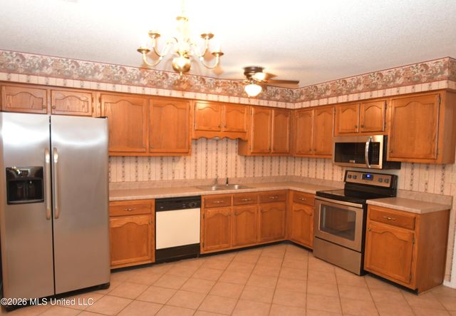 6521 E Farley Drive, Olive Branch, MS 38654