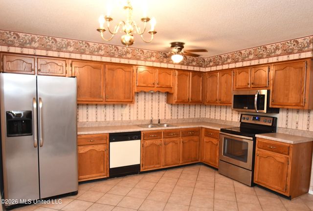 6521 E Farley Drive, Olive Branch, MS 38654