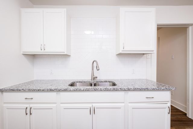 2515 W 6th Street, Little Rock, AR 72205
