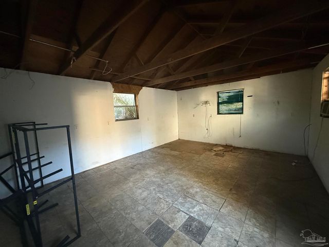 2609 W Jackson St, Pensacola, FL 32505