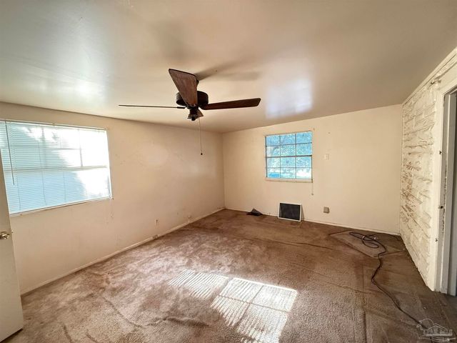 2609 W Jackson St, Pensacola, FL 32505