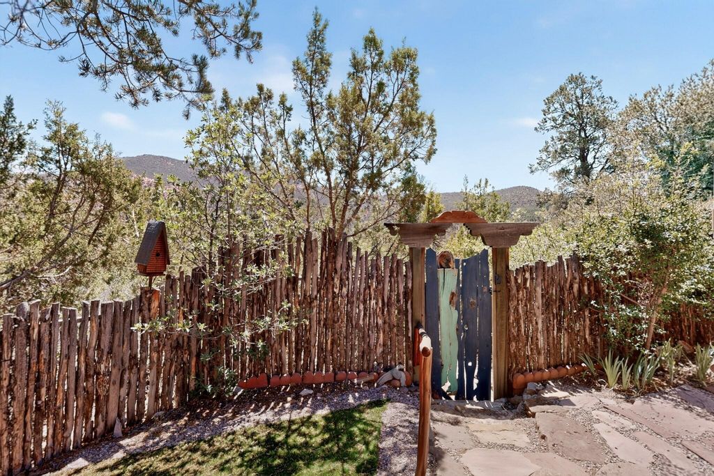 Image 11 of property listing at 21 Ojitos Place, Jemez Springs, NM 87025