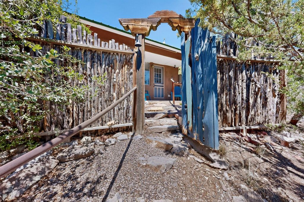 Image 3 of property listing at 21 Ojitos Place, Jemez Springs, NM 87025