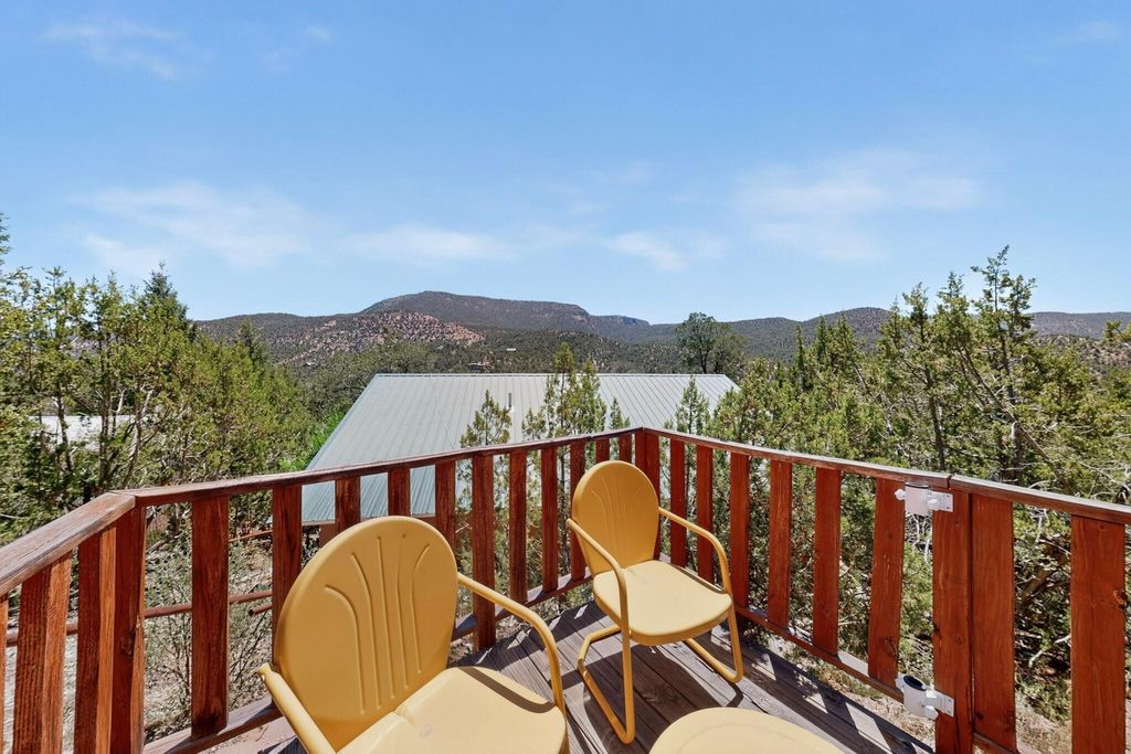 Image 39 of property listing at 21 Ojitos Place, Jemez Springs, NM 87025