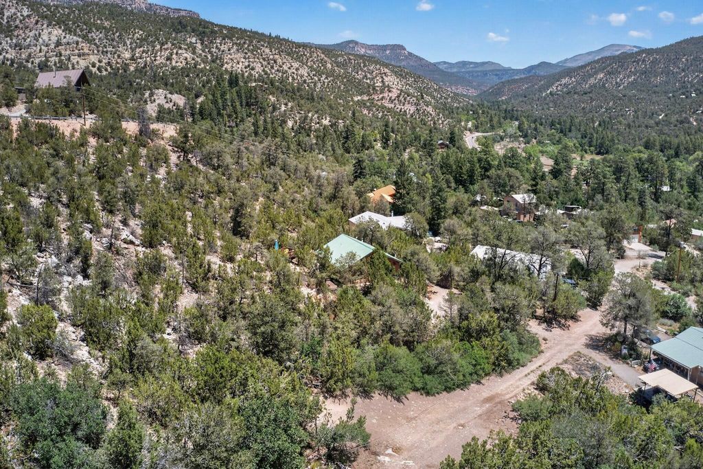 Image 56 of property listing at 21 Ojitos Place, Jemez Springs, NM 87025