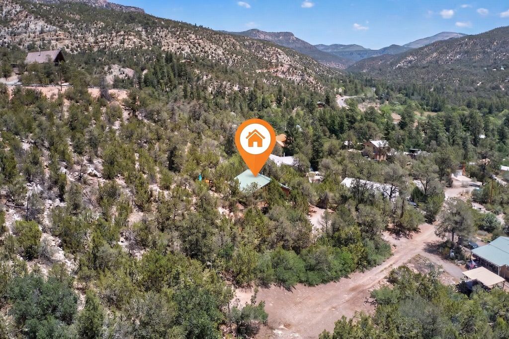 Image 58 of property listing at 21 Ojitos Place, Jemez Springs, NM 87025