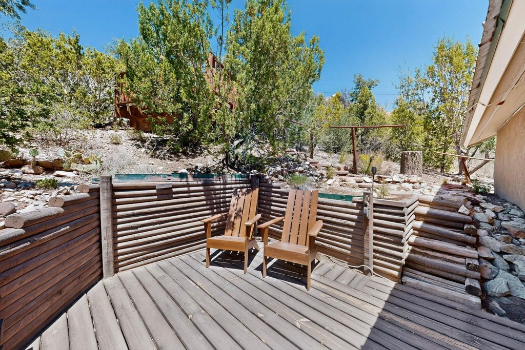Image 9 of property listing at 21 Ojitos Place, Jemez Springs, NM 87025