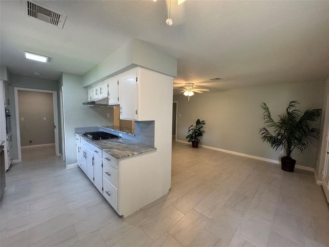 5002 Louise Street, Seabrook, TX 77586