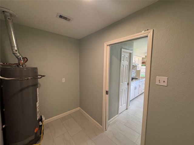 5002 Louise Street, Seabrook, TX 77586