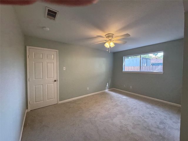 5002 Louise Street, Seabrook, TX 77586
