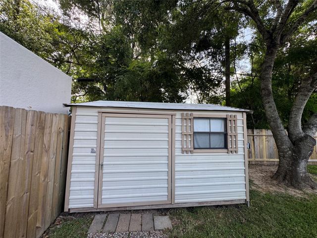 5002 Louise Street, Seabrook, TX 77586