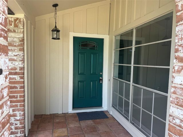 5002 Louise Street, Seabrook, TX 77586