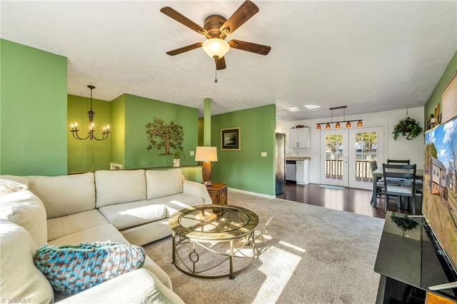 166 Lynnewood Drive, Mount Airy, NC 27030